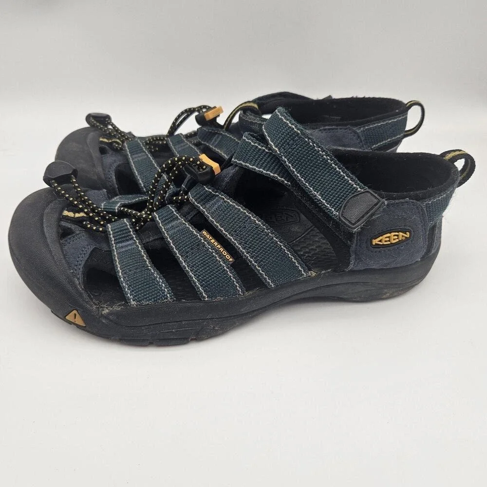 Keen Newport H2 Shoes KIDS Size 5 Blue Waterproof Sandals Hiking Outdoor Water‎